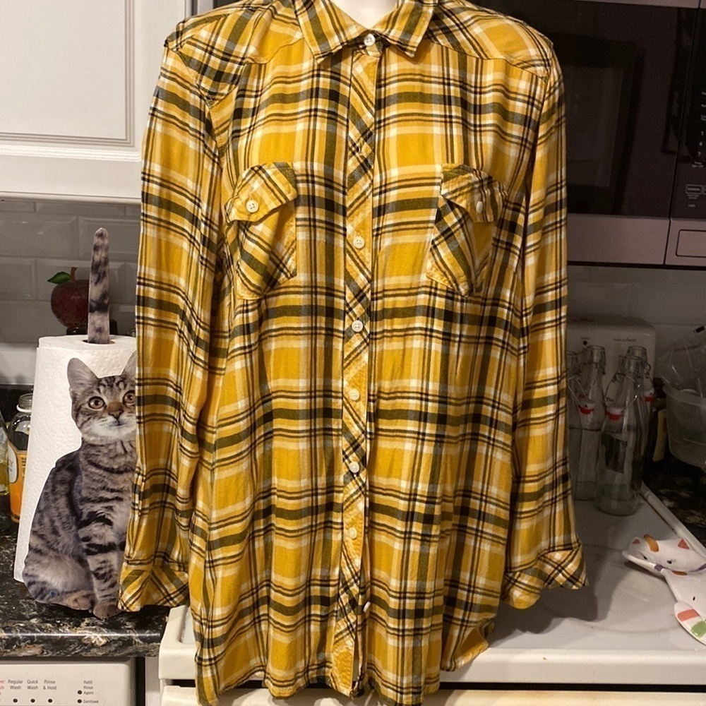 K womens Torrid casual button down long sleeve plus size shirt size 3